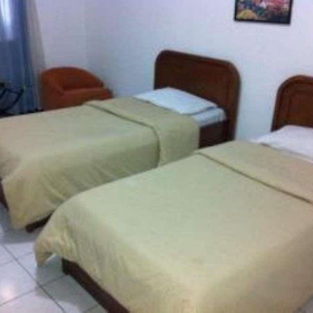 Catellya Guest House Cipaku Bandung Ngoại thất bức ảnh